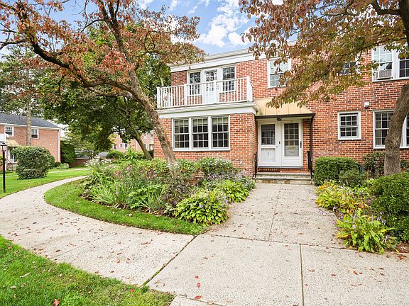 141 Putnam Park Greenwich CT-print-021-019-021-4200x2800-300dpi.jpg