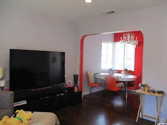 5th image of 6218 Bakman Ave