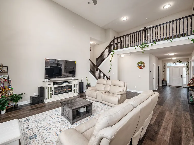 3793 Pyke Dr — Photo 22