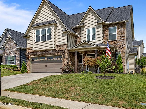 2nd image of 2606 Brooke Willow Blvd