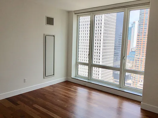 Rented by T&T Real Estate | media 33