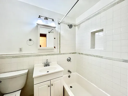 Rented by A&E Real Estate Management | media 5