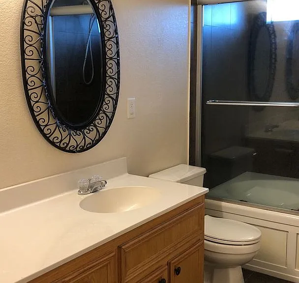 1409 Nicholas Cir #B — Photo 12