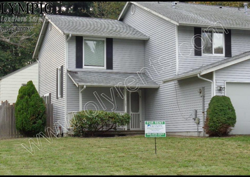 1st image of 703 Garrison St NE #703