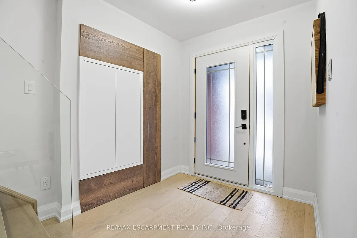 Building Photo - 108 Greenshire Dr