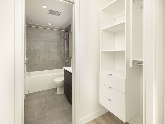 5th image of 1626 Water St