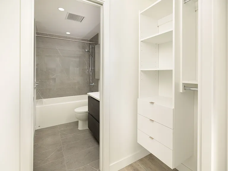 1626 Water St — Photo 5