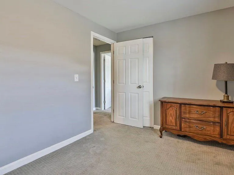 99 Cluff Crossing Rd #5C — Photo 12