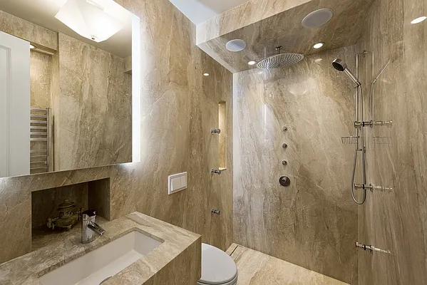 Sold by Nest Seekers International | media 9