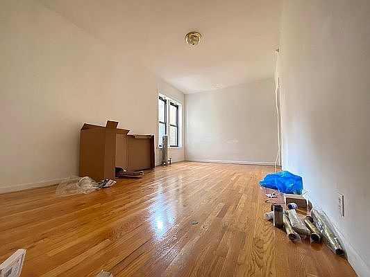 4th image of 51 E 17th St APT 1D