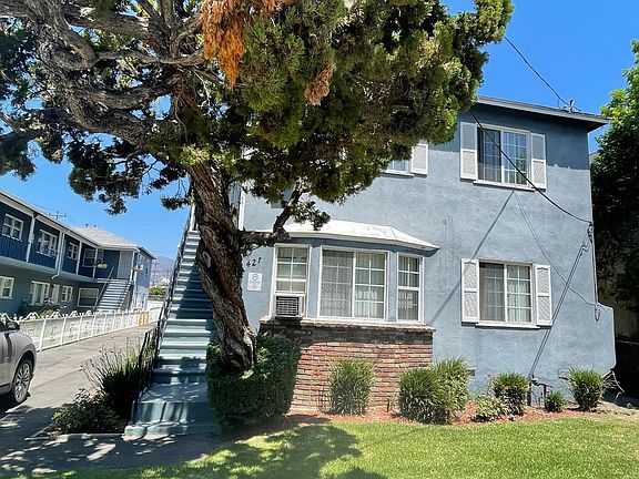 2nd image of 427 E Acacia Ave