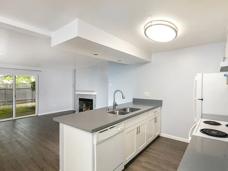 Glade Park Apartments — Photo 20