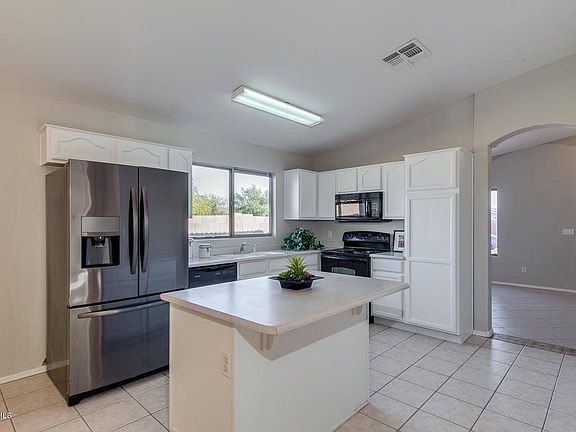 2nd image of 7542 W Georgia Ave