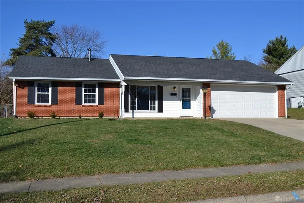 2931 Heritage St photo 1