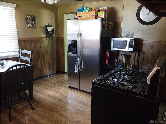 4th image of 4317 Crestwood Ave