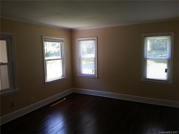 5th image of 6000 Plaza Ln