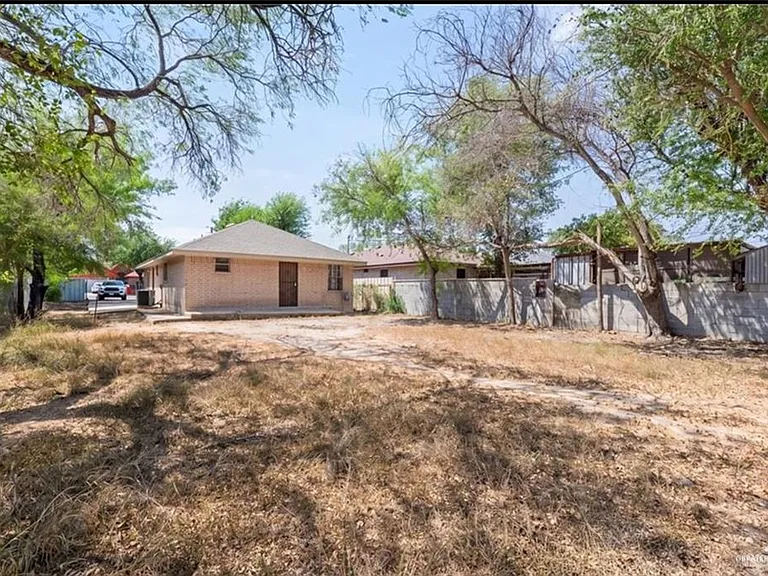 2804 Gumwood Ave — Photo 13