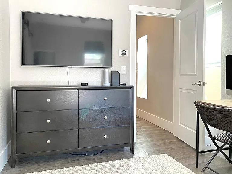465 Fox St — Photo 14