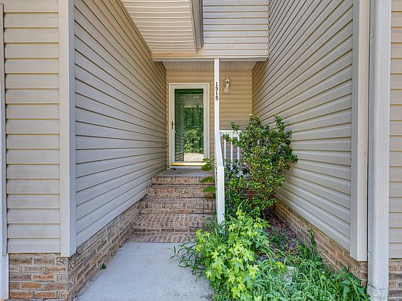 3rd image of 1515 Marina Rd #A
