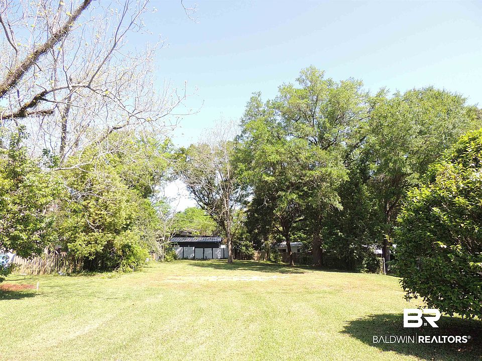 2nd image of 605 Bellangee Ave