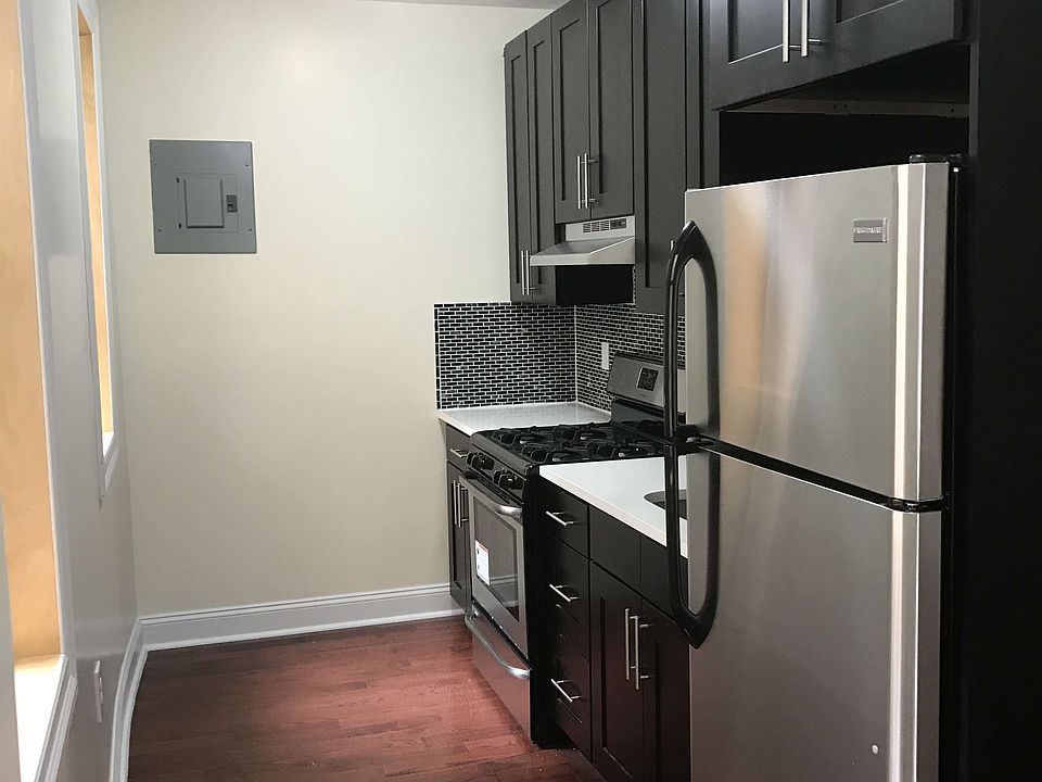 1st image of 270 Empire Blvd APT 3L