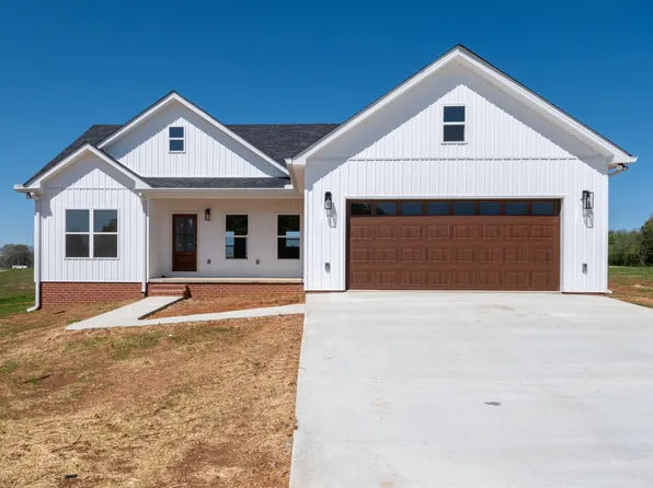 10 Henkle Dr, Loretto, TN 38469