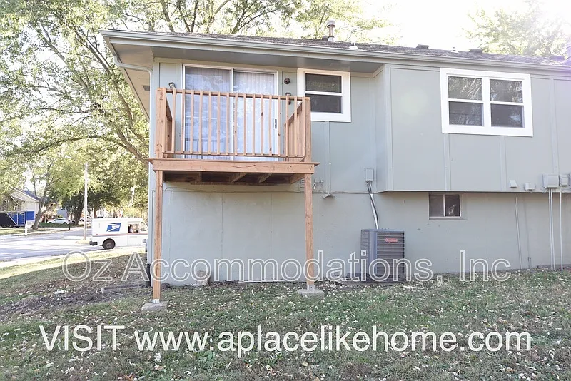 2 bed, 1.0 bath, 1000 sqft, $1,275 — Photo 4
