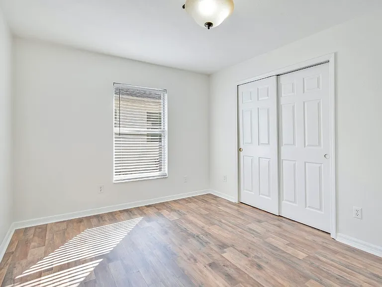 1467 Bay Grove Dr — Photo 3