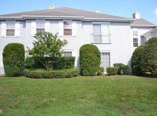 997 Tarragon Ct, Morganville, NJ 07751