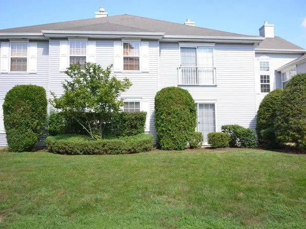 997 Tarragon Ct, Morganville, NJ 07751