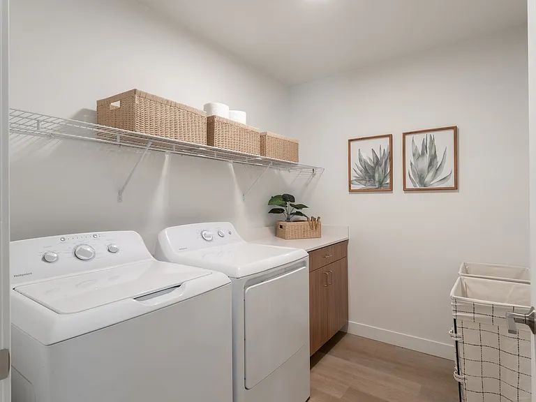 Zimmerman Luxury Apartments — Photo 64
