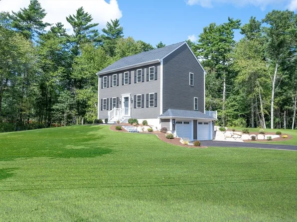 122 Tispaquin St, Middleboro, MA 02346