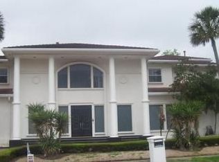 12018 E Circle Dr, Houston, TX 77071