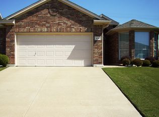 616 Caravan Dr, Fort Worth, TX 76131