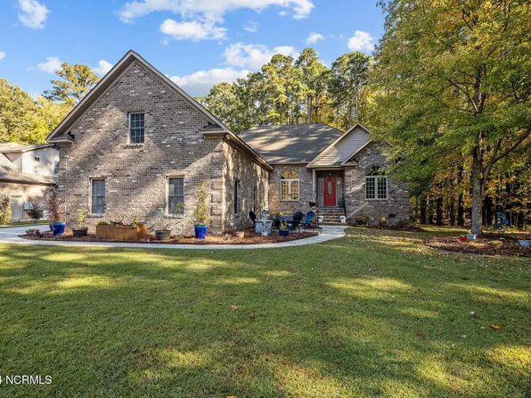 909 Potomac Drive, Chocowinity, NC 27817