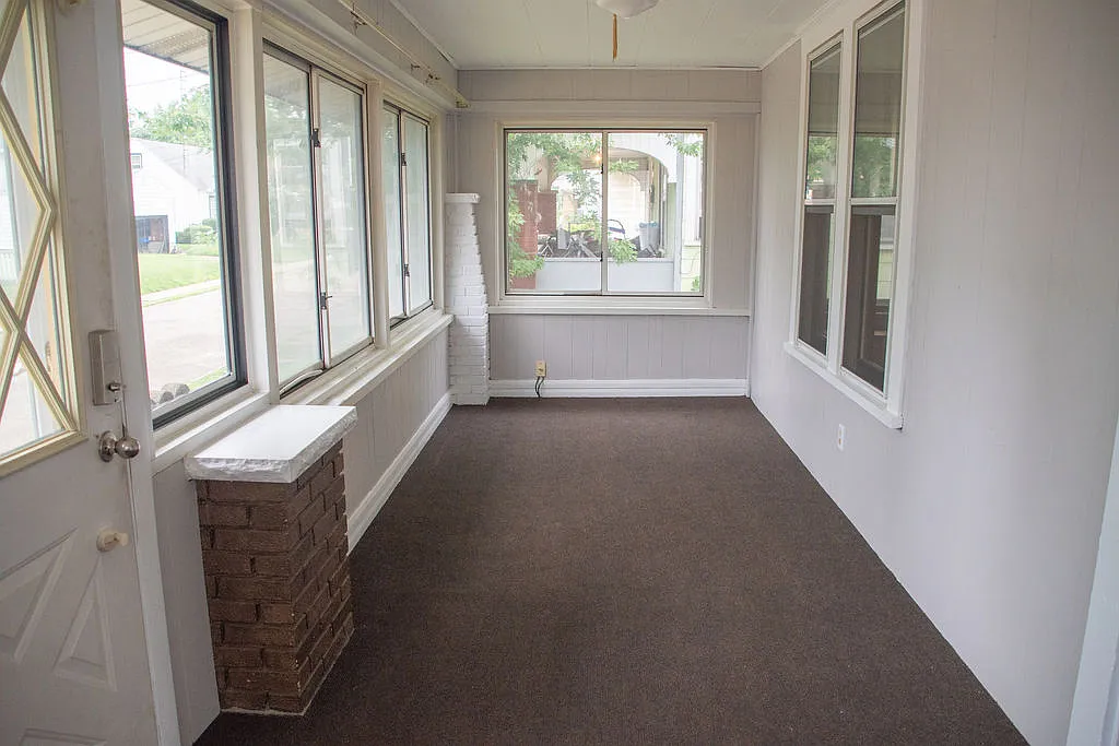 3 bed, 1240 sqft, $1,200 — Photo 2