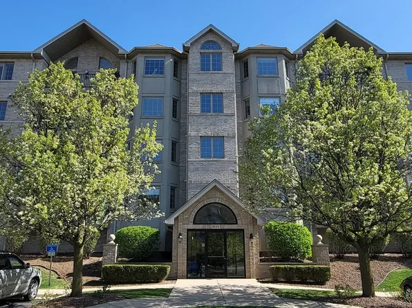 8525 Woodward Ave Unit 401, Woodridge, IL 60517