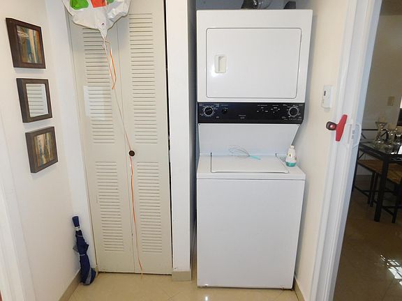 4th image of 8013 Lake Dr APT 101