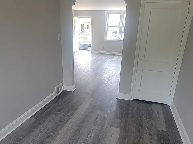 7206 Rutland St — Photo 13