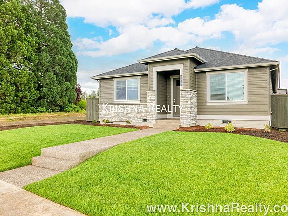 2nd image of 6542 SE Silvergrass St