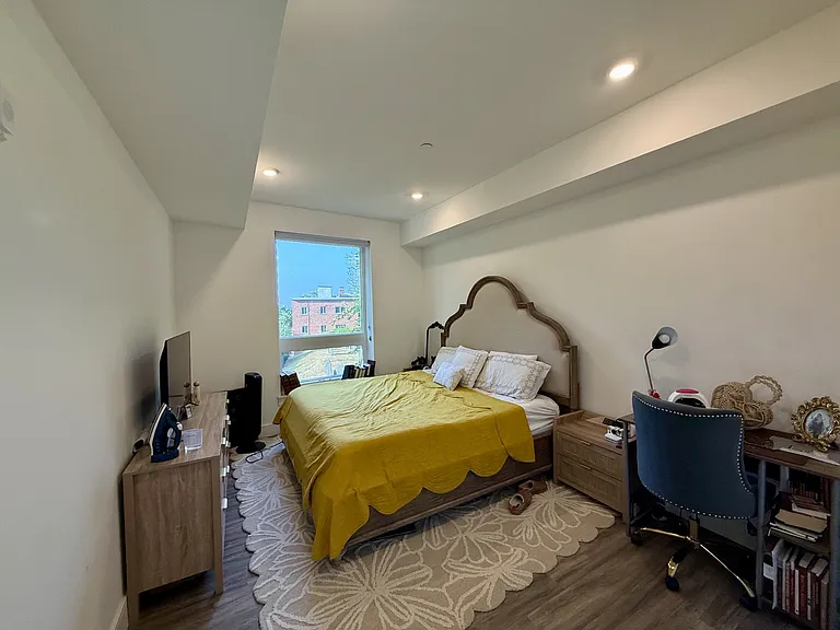 386 Market St #202 — Photo 8