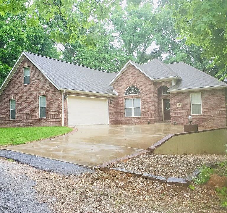 1st image of 3 Burnham Dr
