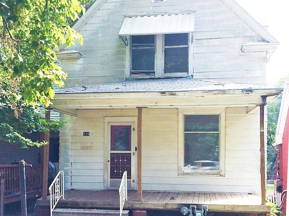 Front of 218 Western