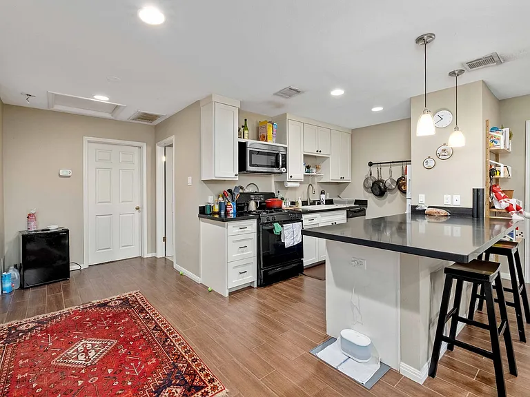 3822 Ridgelea Dr #B — Photo 5