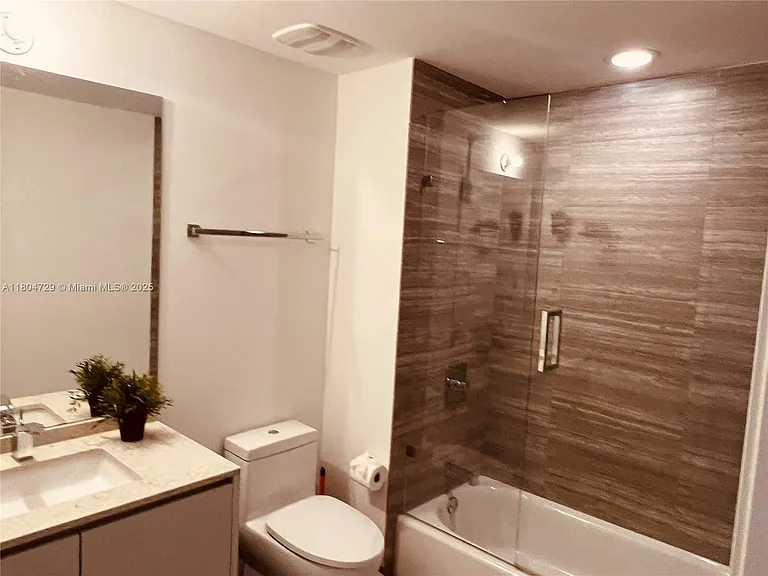 1010 Brickell Ave #2710 — Photo 5