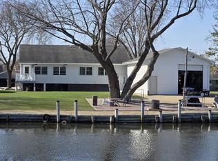 1126 Fillmore Ave, Oshkosh, WI 54902