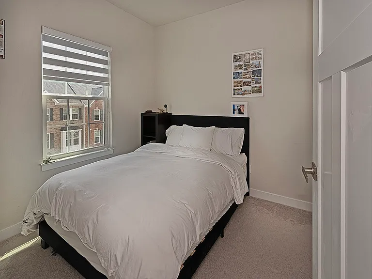 213 Amon St — Photo 13