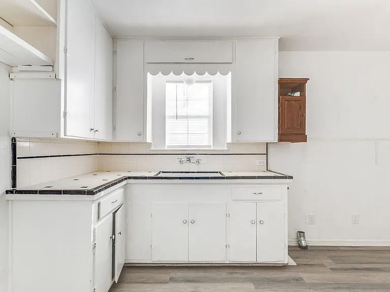 Porter St Duplex — Photo 3
