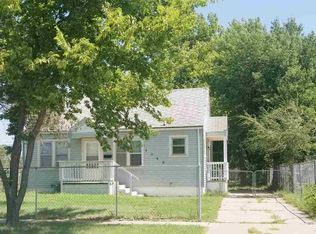 1140 N Grove Ave, Wichita, KS 67214