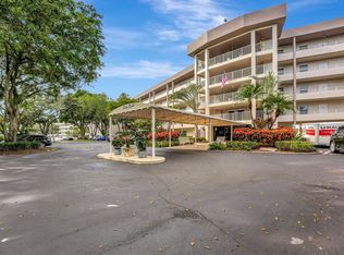 545 Oaks Ln APT 201, Pompano Beach, FL 33069